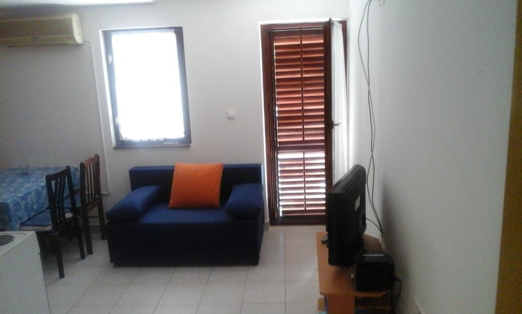 Apartment Rogic Biograd Na Moru Extérieur photo